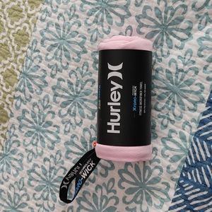 Hurley fitness towel